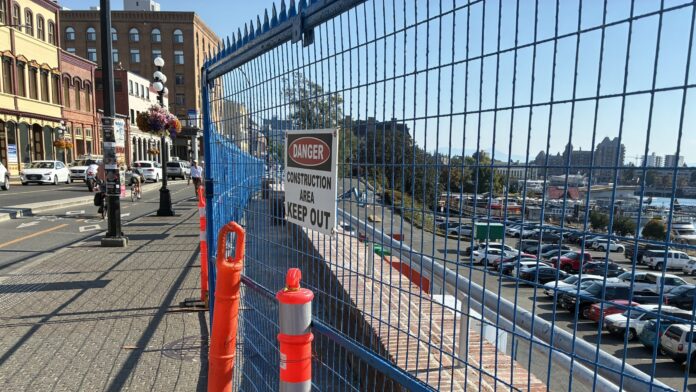 Photo of construction fencing