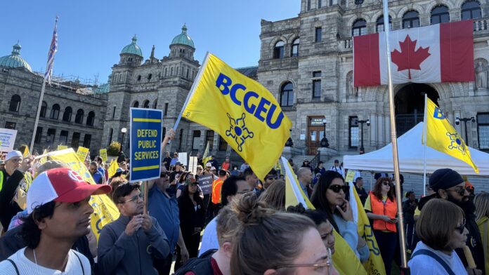 BCGEU members rally at B.C. legislature